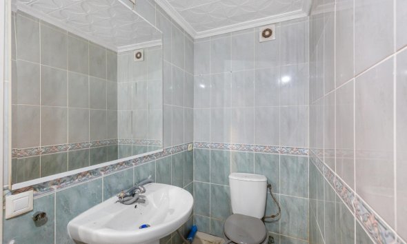 Resale - Apartment - Torrevieja - Centro - Muelle Pesquero