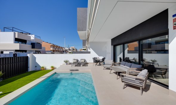 Resale - Bungalow - Pilar de la Horadada - Costa Blanca Sur