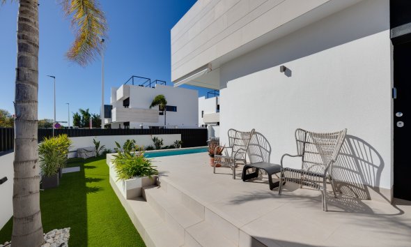 Resale - Bungalow - Pilar de la Horadada - Costa Blanca Sur