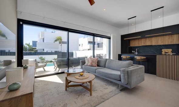 Resale - Bungalow - Pilar de la Horadada - Costa Blanca Sur