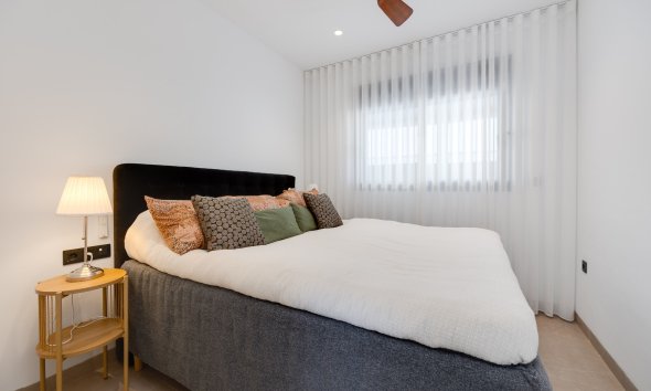 Resale - Bungalow - Pilar de la Horadada - Costa Blanca Sur