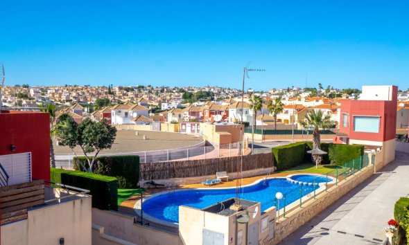 Resale - Terraced house / Townhouse - Orihuela Costa - Villamartín