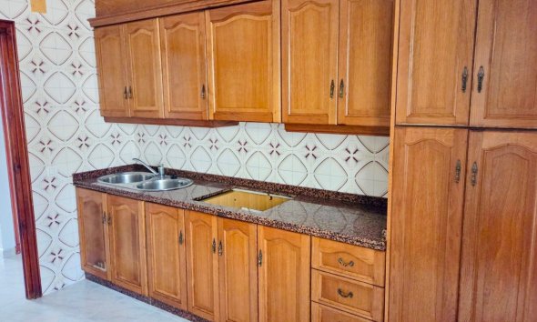 Resale - Apartment - Torrevieja Centro - Torrevieja