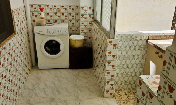 Resale - Apartment - Torrevieja Centro - Torrevieja