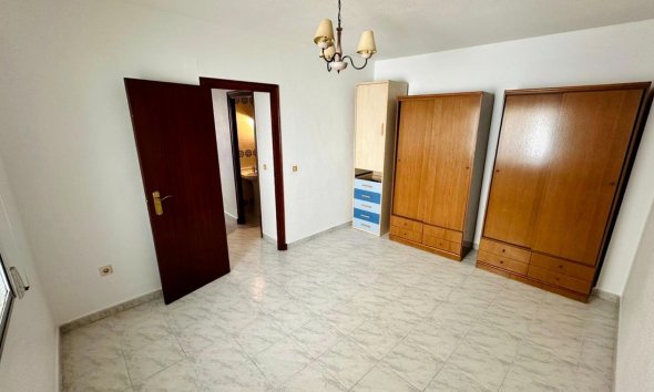 Resale - Apartment - Torrevieja Centro - Torrevieja