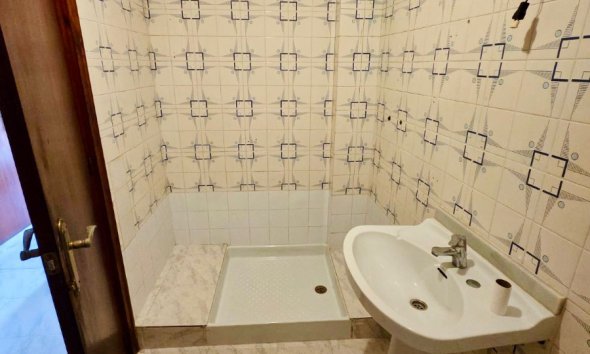 Resale - Apartment - Torrevieja Centro - Torrevieja