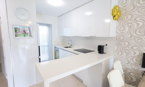 Resale - Terraced house / Townhouse - Orihuela Costa - Los Dolses