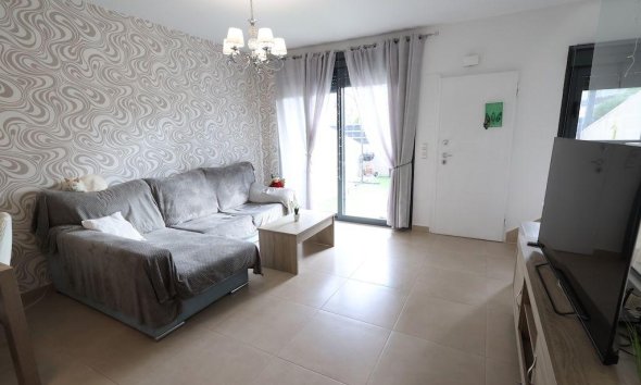 Resale - Terraced house / Townhouse - Orihuela Costa - Los Dolses