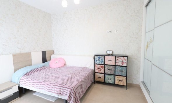 Resale - Terraced house / Townhouse - Orihuela Costa - Los Dolses