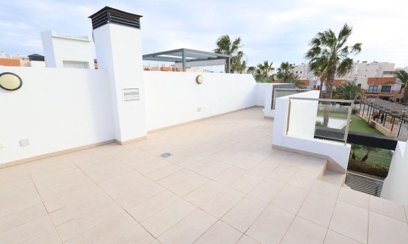 Resale - Terraced house / Townhouse - Orihuela Costa - Los Dolses