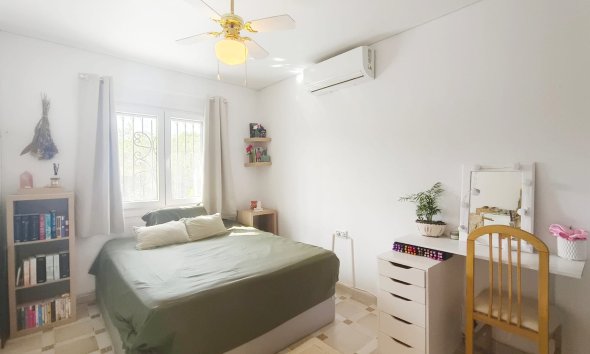 Resale - Terraced house / Townhouse - Orihuela Costa - Villamartín