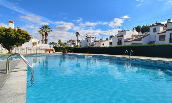 Resale - Terraced house / Townhouse - Orihuela Costa - Villamartín