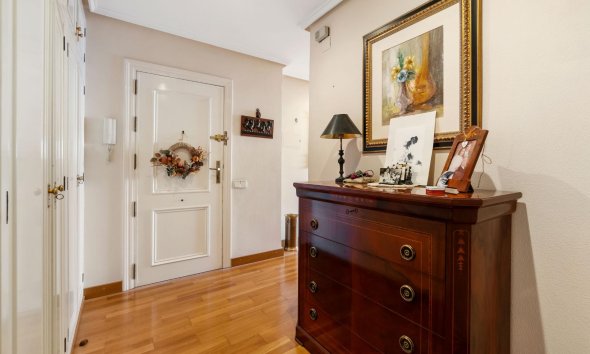 Rynek Wtórny - Apartament - Torrevieja - Piscinas naturales