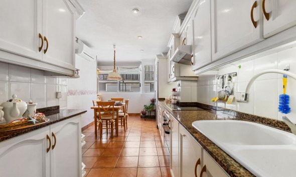 Rynek Wtórny - Apartament - Torrevieja - Piscinas naturales