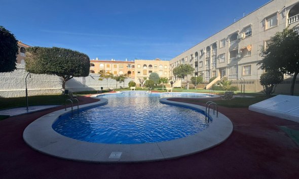 Resale - Apartment - Torrevieja - Playa del Acequión