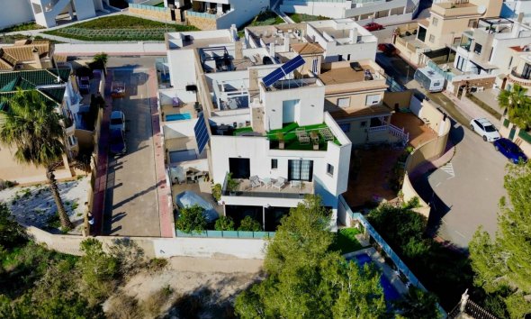 Resale - Villa - Orihuela Costa - Villamartín