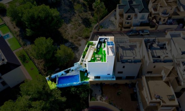 Resale - Villa - Orihuela Costa - Villamartín