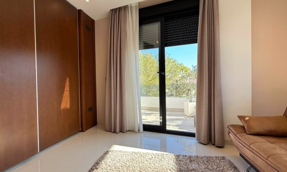 Resale - Villa - Orihuela Costa - Villamartín
