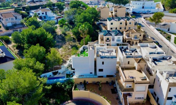 Resale - Villa - Orihuela Costa - Villamartín