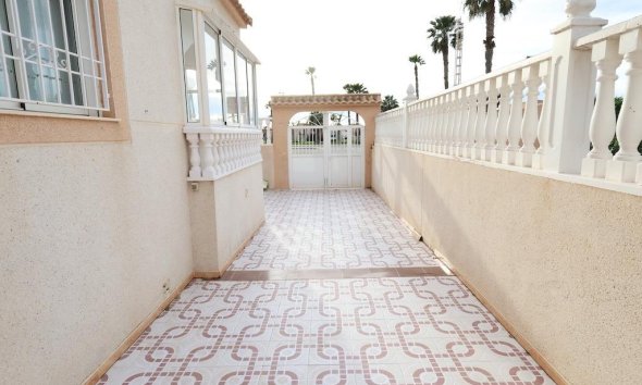 Resale - Terraced house / Townhouse - Torrevieja - El limonar