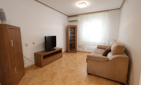 Resale - Terraced house / Townhouse - Torrevieja - El limonar