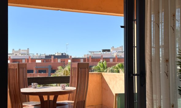 Resale - Apartment - Orihuela Costa - Villamartín