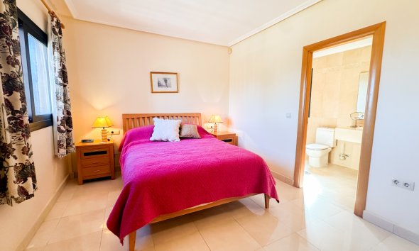 Resale - Apartment - Orihuela Costa - Villamartín