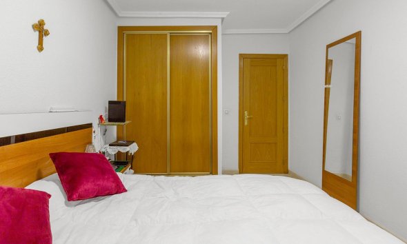 Resale - Apartment - Torrevieja - Centro