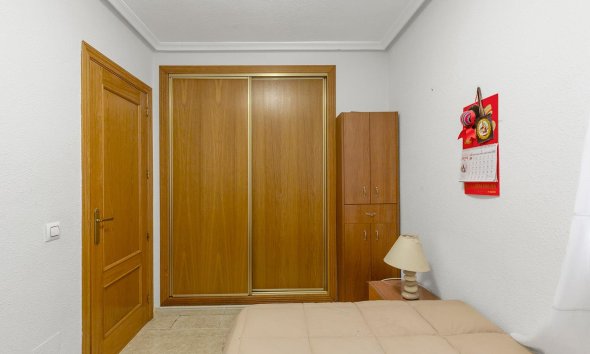 Resale - Apartment - Torrevieja - Centro