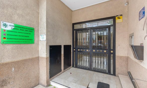 Resale - Apartment - Torrevieja - Centro