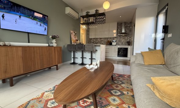 Resale - Villa - Orihuela Costa - La Zenia