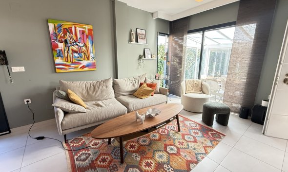 Resale - Villa - Orihuela Costa - La Zenia