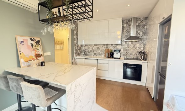 Resale - Villa - Orihuela Costa - La Zenia