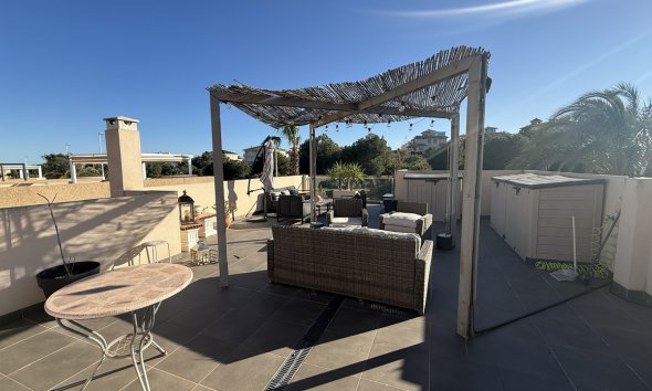 Resale - Villa - Orihuela Costa - La Zenia