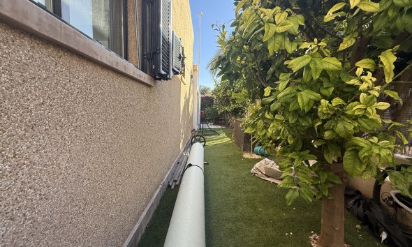 Resale - Villa - Orihuela Costa - La Zenia