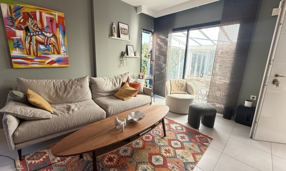 Resale - Villa - Orihuela Costa - La Zenia