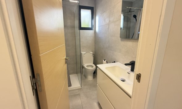 Resale - Villa - Orihuela Costa - La Zenia