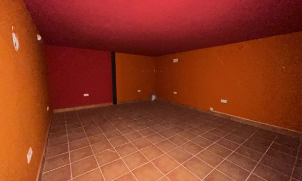 Resale - Commercial premises / Commercial unit / Retail space - Orihuela Costa - Villamartin