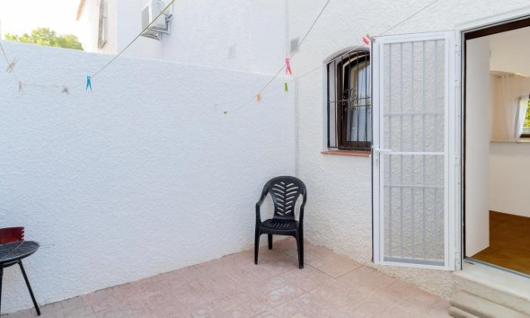 Resale - Terraced house / Townhouse - Orihuela Costa - La Zenia
