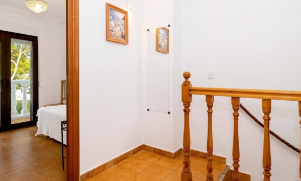 Resale - Terraced house / Townhouse - Orihuela Costa - La Zenia