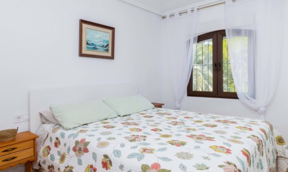 Resale - Terraced house / Townhouse - Orihuela Costa - La Zenia
