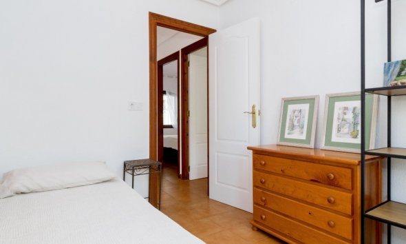 Resale - Terraced house / Townhouse - Orihuela Costa - La Zenia