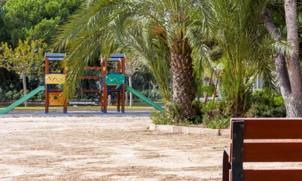 Resale - Terraced house / Townhouse - Orihuela Costa - La Zenia