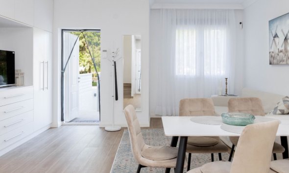 Resale - Terraced house / Townhouse - Orihuela Costa - La Zenia