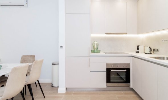 Resale - Terraced house / Townhouse - Orihuela Costa - La Zenia