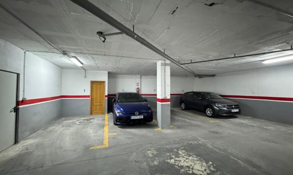 Resale - Parking - Torrevieja