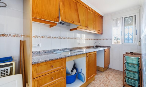 Resale - Apartment - Torrevieja - Playa de los locos