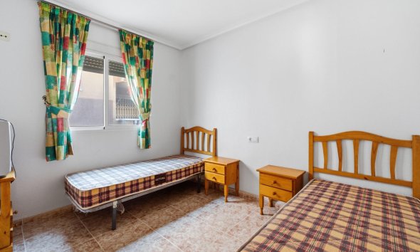 Resale - Apartment - Torrevieja - Playa de los locos