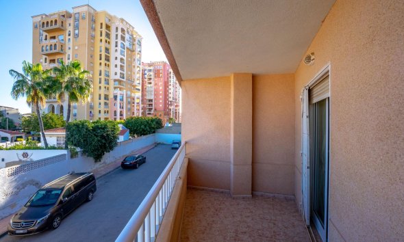 Resale - Apartment - Torrevieja - Playa de los locos