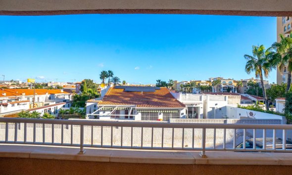 Resale - Apartment - Torrevieja - Playa de los locos